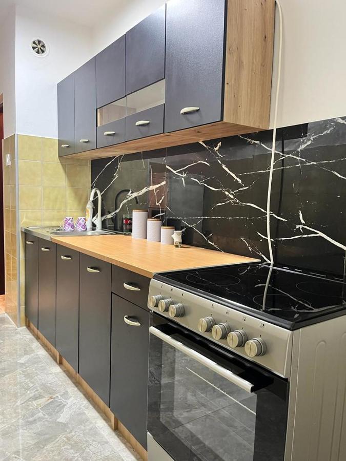 Appartamento Stan Na Dan Kozarska Dubica Bosanska Dubica Esterno foto