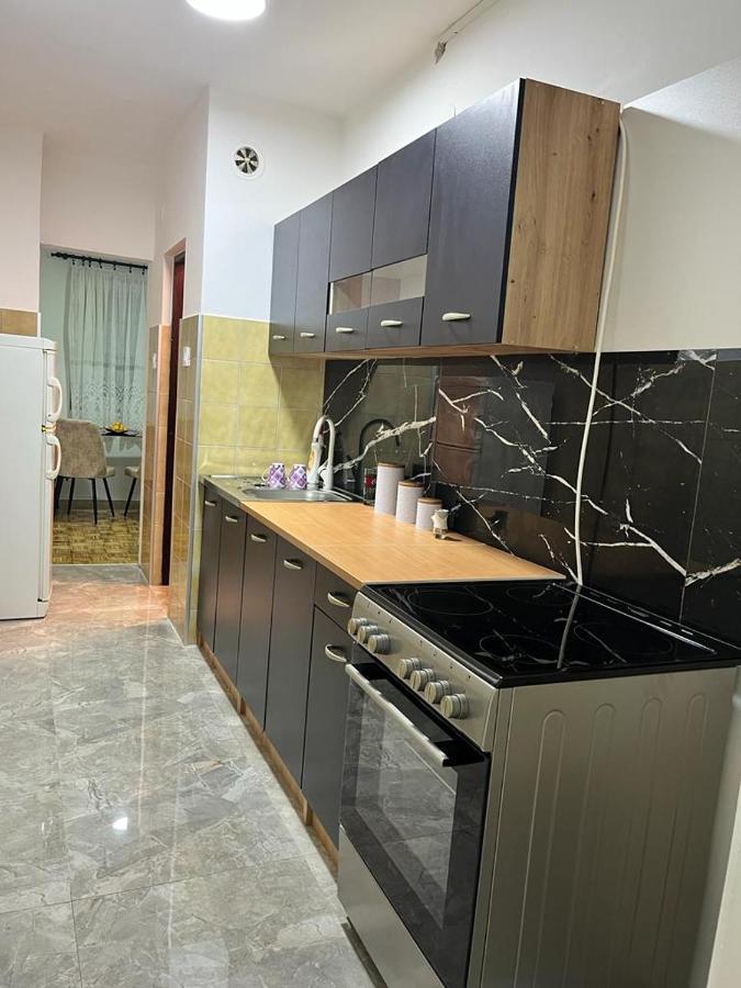 Appartamento Stan Na Dan Kozarska Dubica Bosanska Dubica Esterno foto