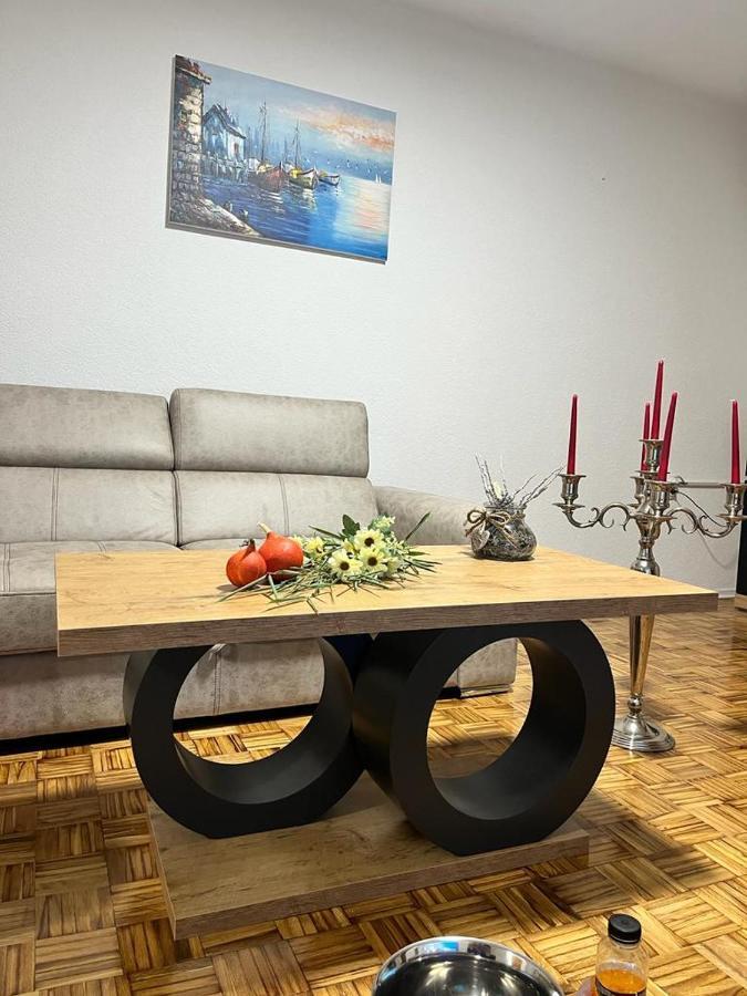 Appartamento Stan Na Dan Kozarska Dubica Bosanska Dubica Esterno foto